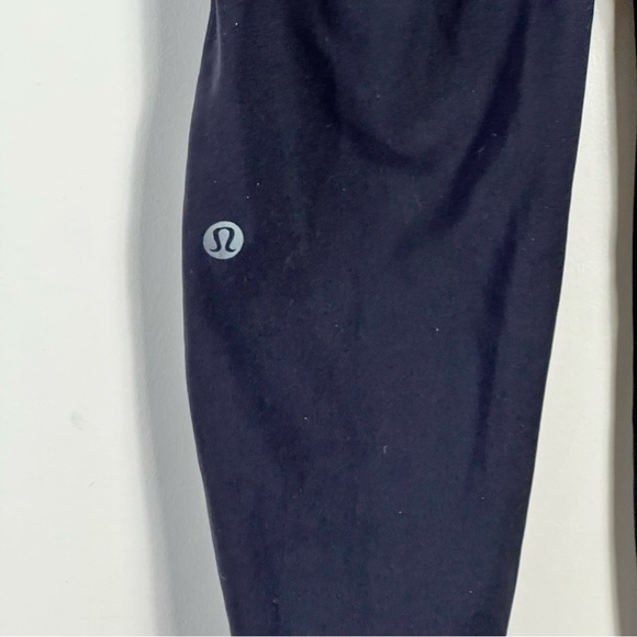 Lululemon Swift Speed High-Rise Brushed Tight 28"
Black Size 6 W5CW4S - Picture 10 of 16